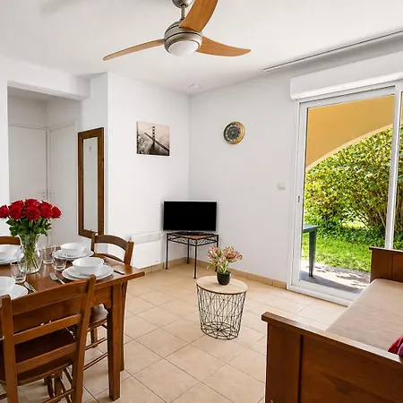 élégant T3 Avec Terrasse&piscine Et Parking Appartamento *