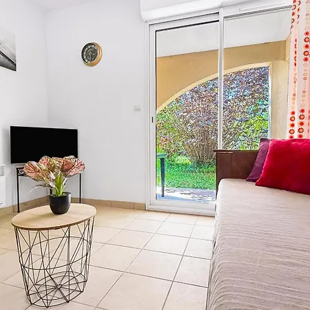 élégant T3 Avec Terrasse&piscine Et Parking Prayssac