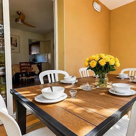 Apartman Elegant T3 Avec Terrasse & Piscine Et Parking *