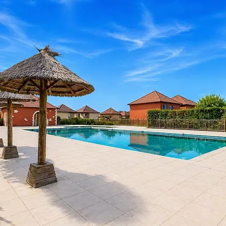 Appartamento élégant T3 Avec Terrasse&piscine Et Parking *