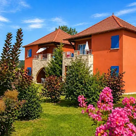 élégant T3 Avec Terrasse&piscine Et Parking * Prayssac